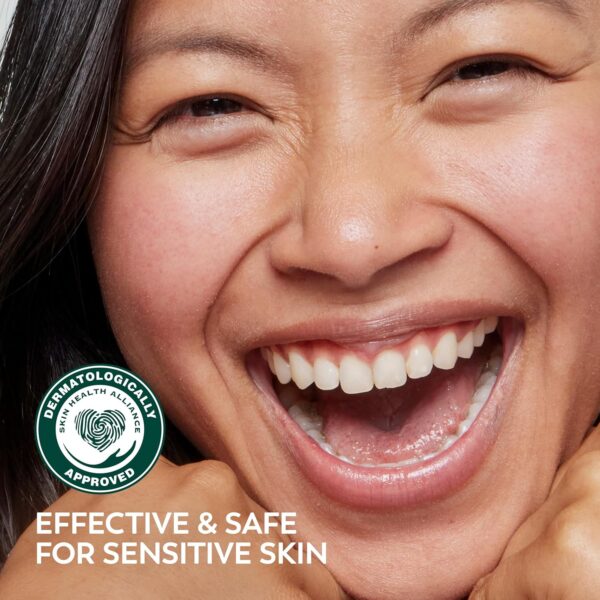 Olay Complete+ Face Moisturizer with Sunscreen SPF 40, For Sensitive Skin, Broad Spectrum Sun Protection, Fragrence-Free - No White Cast on All Tones, Nourishes Moisture Barrier - Ceramides, 6 Oz - Image 5