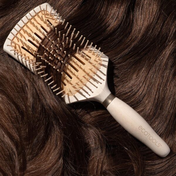 EcoTools Smoothing Detangler Hairbrush, Brush For Wet Or Dry Hair, Pain-Free Detangling, Style & Smooth Hair, Heat Resistant Brush, Renewable Bamboo & Flexible Bristles, Vegan & Cruelty-Free, 1 Count - Image 5